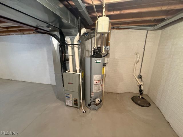 10281 River Run Lane, North Royalton, OH 44133