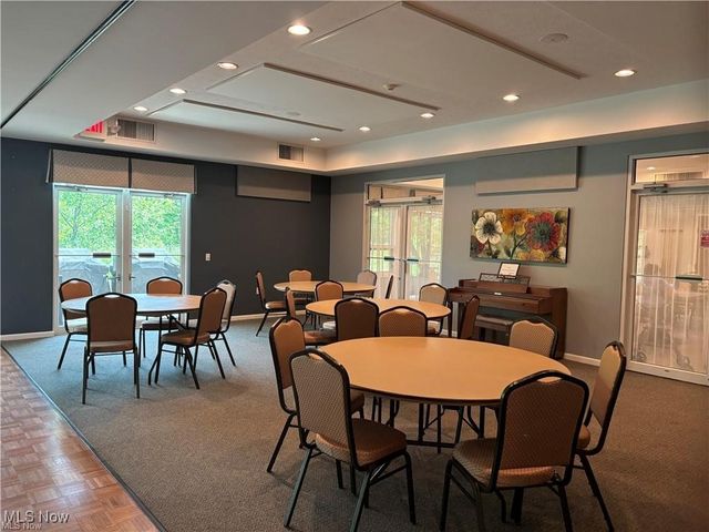 10281 River Run Lane, North Royalton, OH 44133