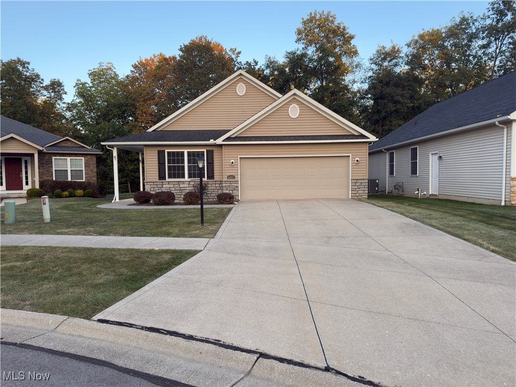 10281 River Run Lane, North Royalton, OH 44133