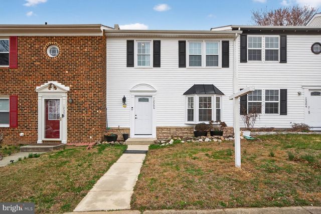 12306 WOODLAWN CT, Woodbridge, VA 22192