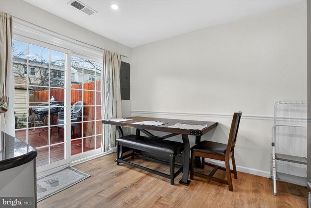 12306 WOODLAWN CT, Woodbridge, VA 22192