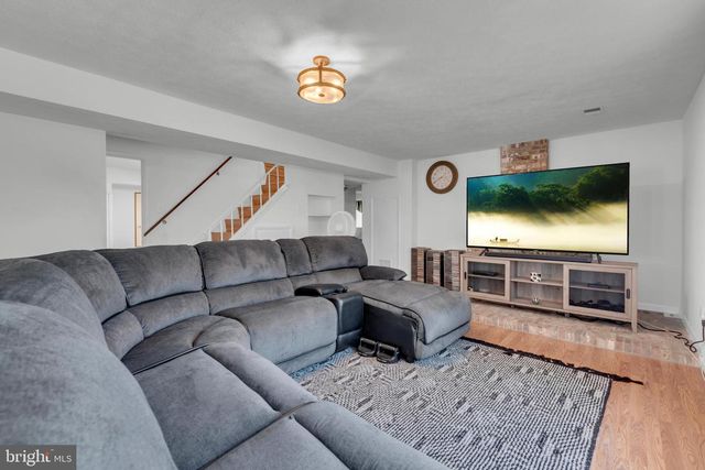 2012 FRONTIER CT, Fort Washington, MD 20744