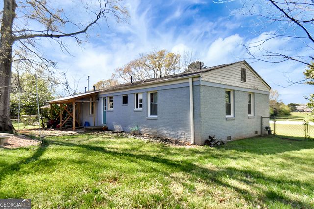 2535 Barnett Shoals Road, Athens, GA 30605