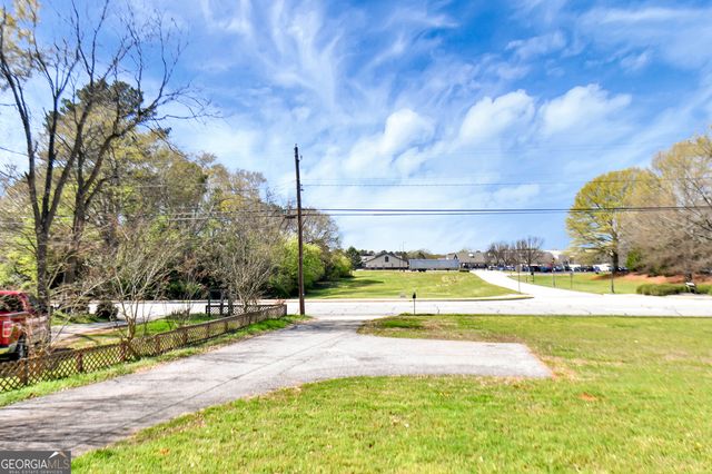 2535 Barnett Shoals Road, Athens, GA 30605