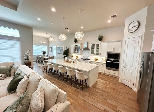 10027 Timber Crk Way, Palm Beach Gardens, FL 33412