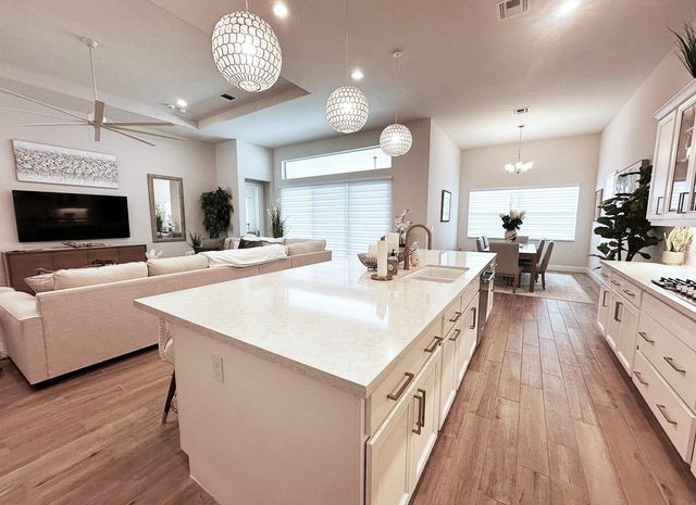 10027 Timber Crk Way, Palm Beach Gardens, FL 33412