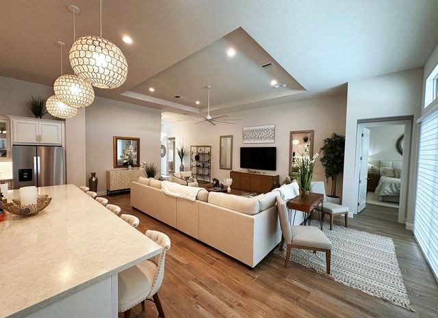 10027 Timber Crk Way, Palm Beach Gardens, FL 33412