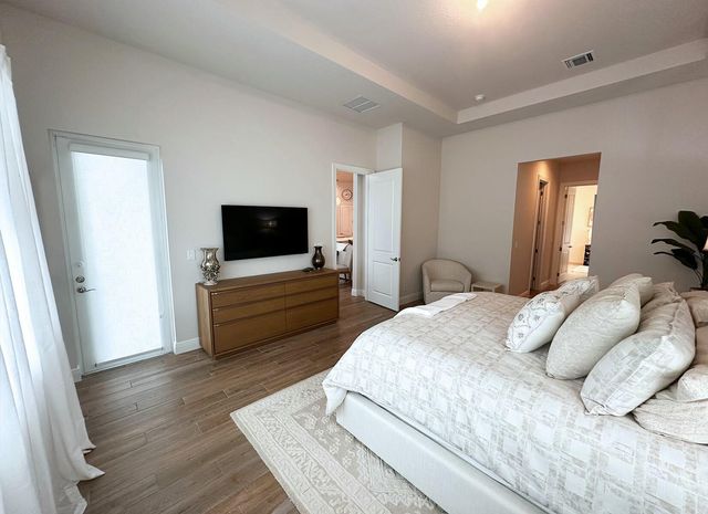 10027 Timber Crk Way, Palm Beach Gardens, FL 33412