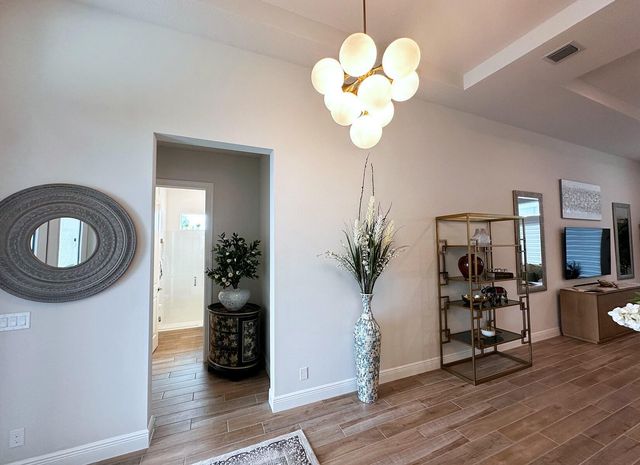 10027 Timber Crk Way, Palm Beach Gardens, FL 33412