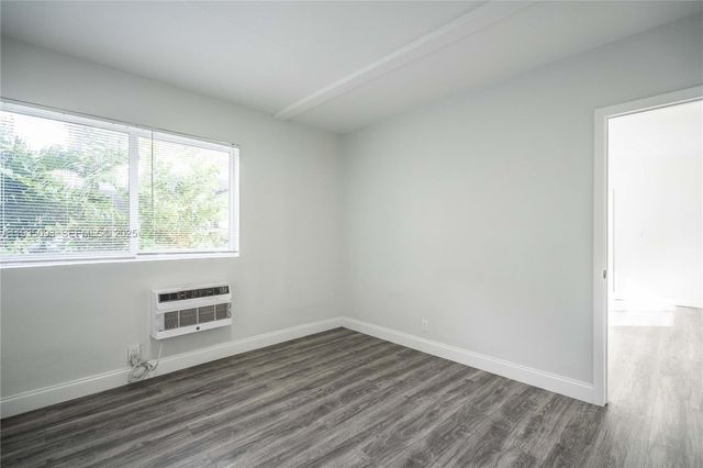 6871 Abbott Ave 4, Miami Beach, FL 33141