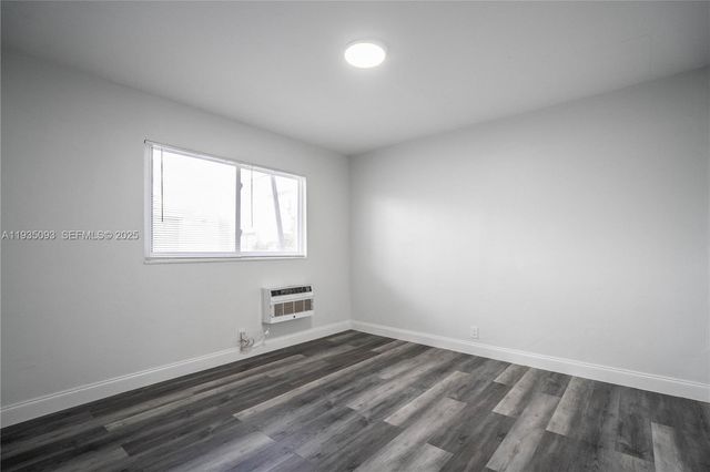 6871 Abbott Ave 4, Miami Beach, FL 33141