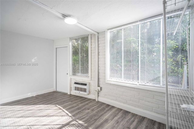 6871 Abbott Ave 4, Miami Beach, FL 33141