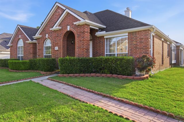 2707 Rocky Creek Drive, Mansfield, TX 76063