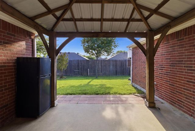 2707 Rocky Creek Drive, Mansfield, TX 76063