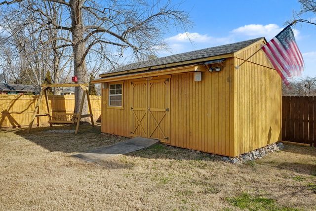 1922 Shelley St, Murfreesboro, TN 37129