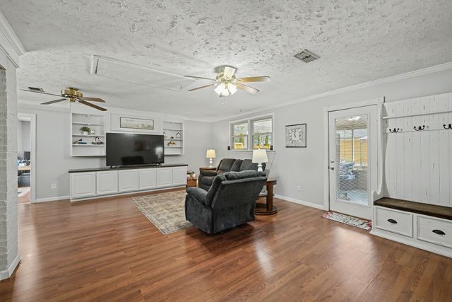 1922 Shelley St, Murfreesboro, TN 37129