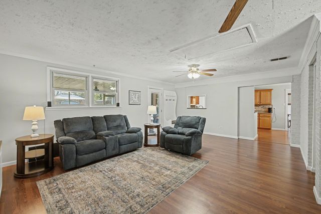 1922 Shelley St, Murfreesboro, TN 37129