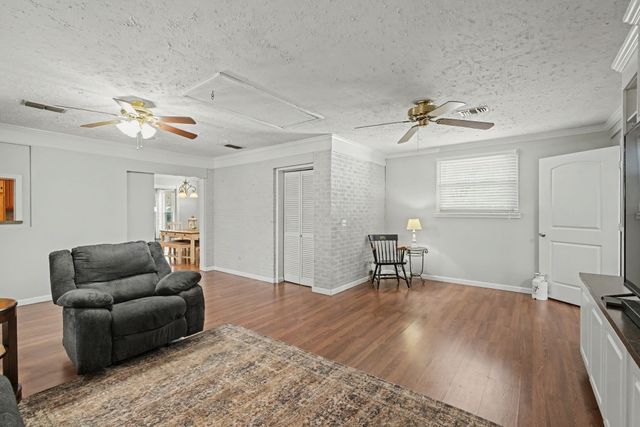 1922 Shelley St, Murfreesboro, TN 37129