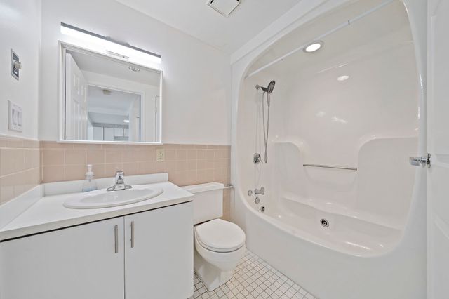 155 George Washington Blvd 607, Hull, MA 02045