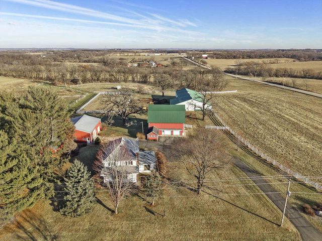 4595 Mahoney Road, Mcfarland, WI 53558
