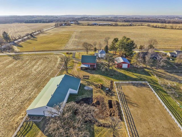 4595 Mahoney Road, Mcfarland, WI 53558