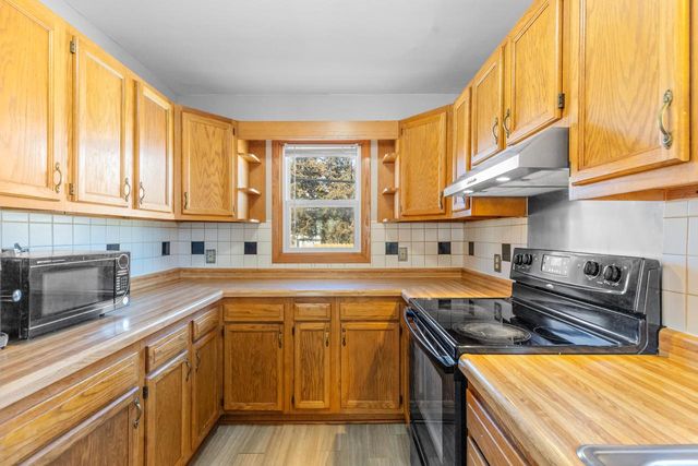 853 Genesee STREET, Waukesha, WI 53186