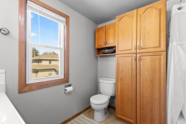 853 Genesee STREET, Waukesha, WI 53186