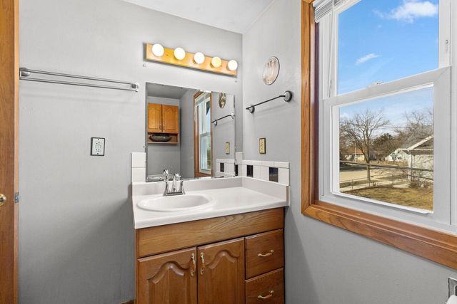 853 Genesee STREET, Waukesha, WI 53186