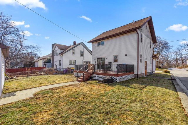 853 Genesee STREET, Waukesha, WI 53186