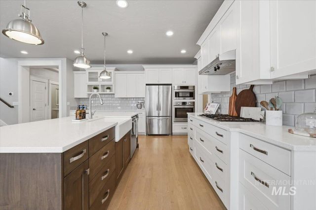 2482 E Taormina, Meridian, ID 83642