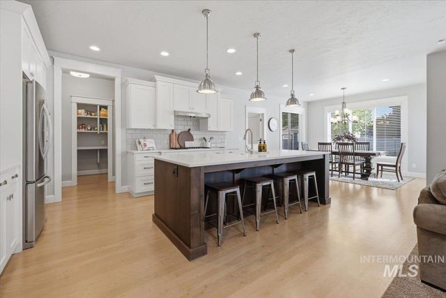 2482 E Taormina, Meridian, ID 83642