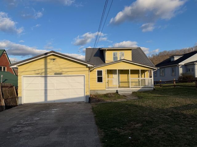 405 Depot Road, Paintsville, KY 41240