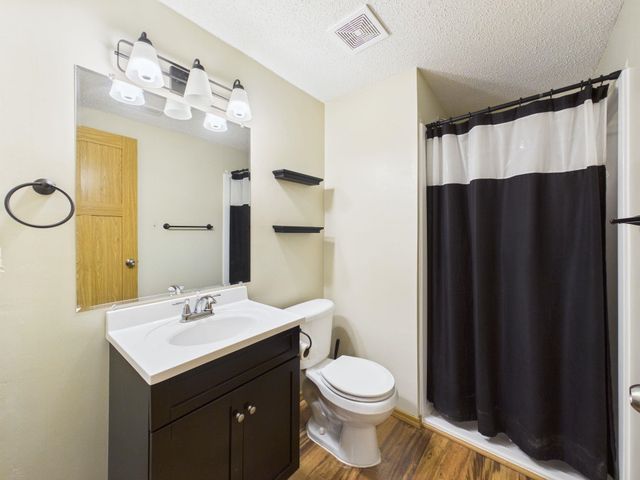 1973 N Bellick Ct, Wichita, KS 67235