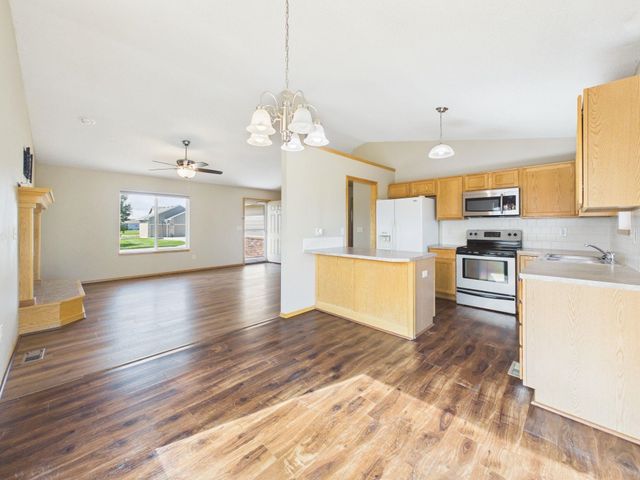 1973 N Bellick Ct, Wichita, KS 67235