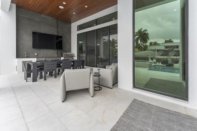 923 Eve Street, Delray Beach, FL 33483