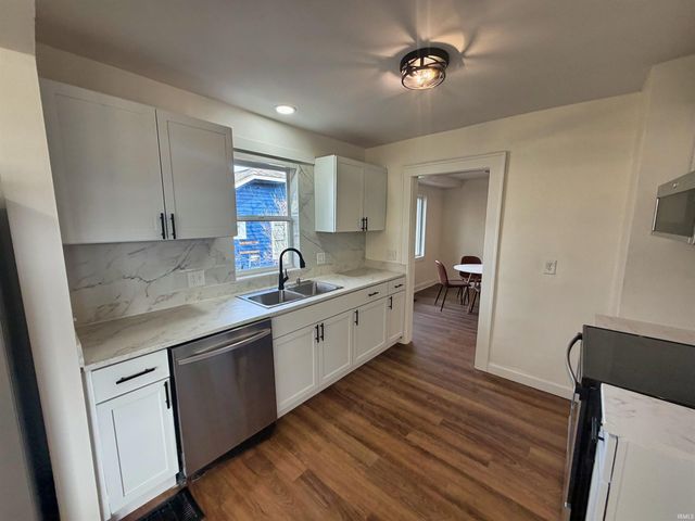 322 E Temperance Street, Ellettsville, IN 47429