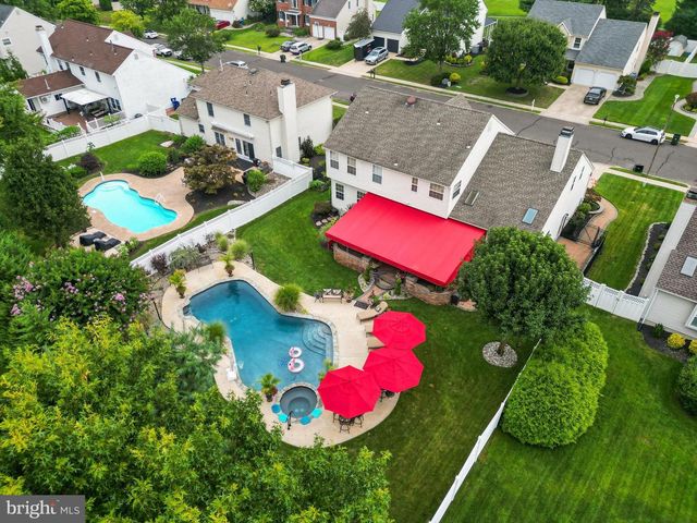 81 KINGSBRIDGE DR, Lumberton, NJ 08048