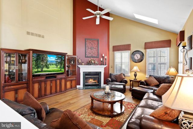 81 KINGSBRIDGE DR, Lumberton, NJ 08048