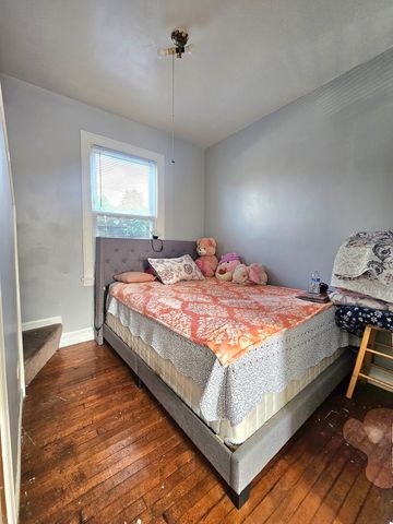 5635 S California Avenue, Chicago, IL 60629