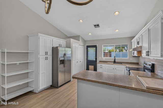 860 N MCQUEEN Road 1186, Chandler, AZ 85225