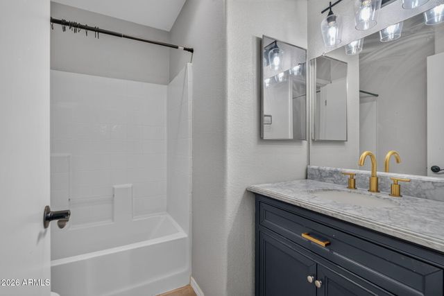 860 N MCQUEEN Road 1186, Chandler, AZ 85225