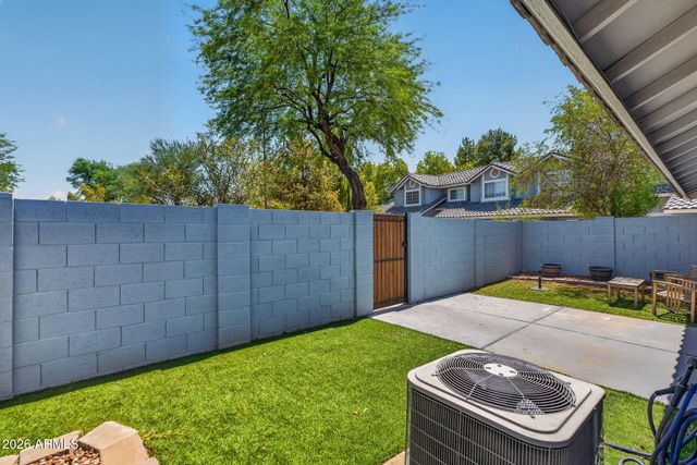 860 N MCQUEEN Road 1186, Chandler, AZ 85225