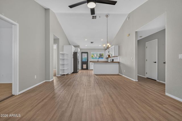 860 N MCQUEEN Road 1186, Chandler, AZ 85225