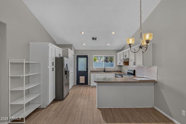 860 N MCQUEEN Road 1186, Chandler, AZ 85225