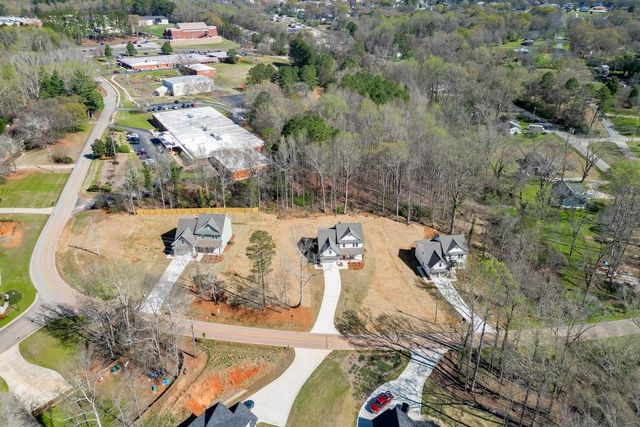 1003 Lakeview, Commerce, GA 30529