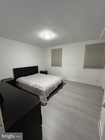 5822 OAKLAND ST, Philadelphia, PA 19149