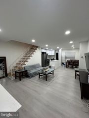 5822 OAKLAND ST, Philadelphia, PA 19149