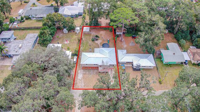 2205 Gillis St, Palatka, FL 32177