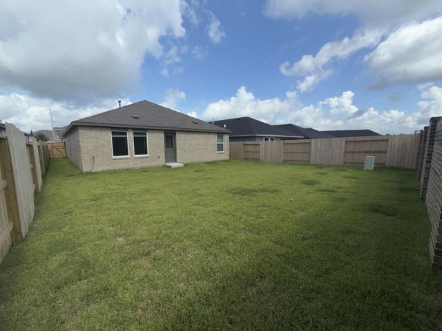 347 Ice Shore Trail, Dayton, TX 77535