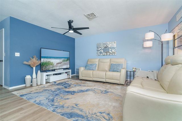 25 QUAILS RUN BOULEVARD 7, Englewood, FL 34223